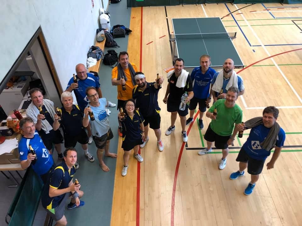 Tolles Bild, super friendly match . text blalba